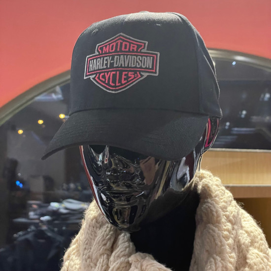 Pink classic hat
